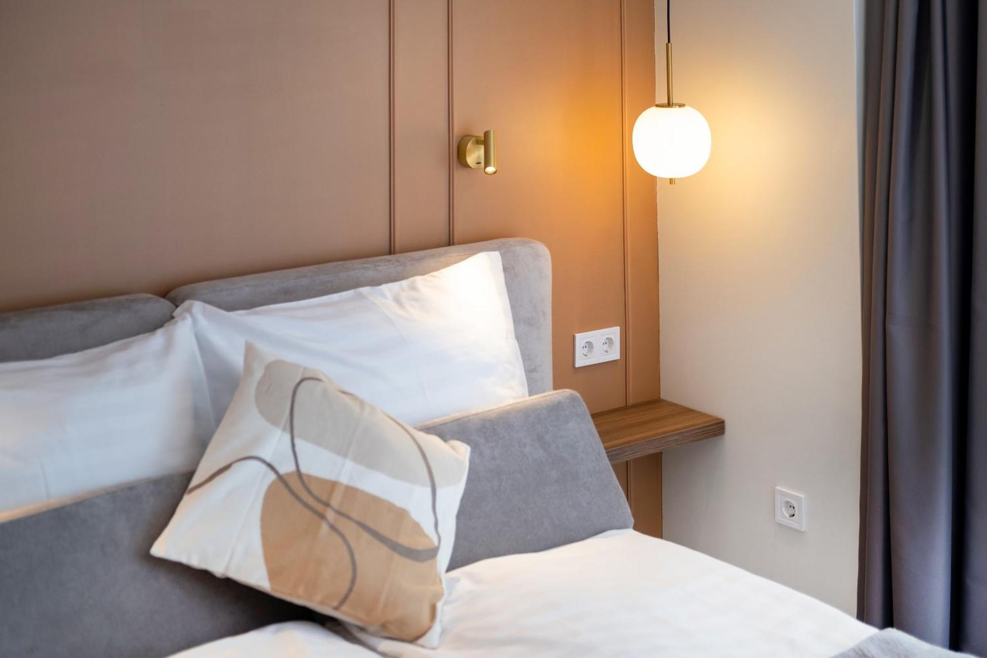 Myflat Wave Luxury 44 Suite Siófok Exterior foto